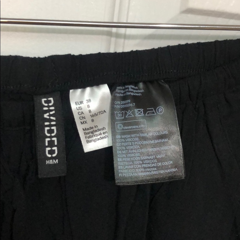 Shorts - Picture 5 of 5